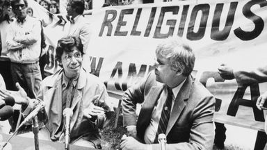 Pic: AP  Jazz pianist Chick Corea, left, a member of the Church of Scientology, tells a Portland, Ore., news conference he supports his church's protest of a $39 million fraud judgment awarded a former church member, May 20, 1985. The Rev. Heber Jentzsch, president of the Church of Scientology International, is at right. (AP Photo/Don Ryan)